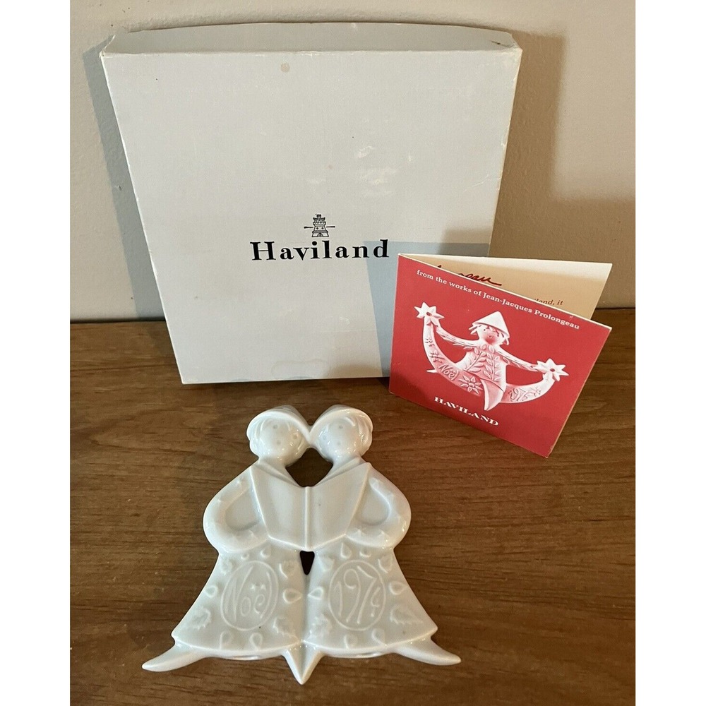 Haviland Limoges,  France White CAROLING ANGELS 1974 ORNAMENT w/Box & Insert